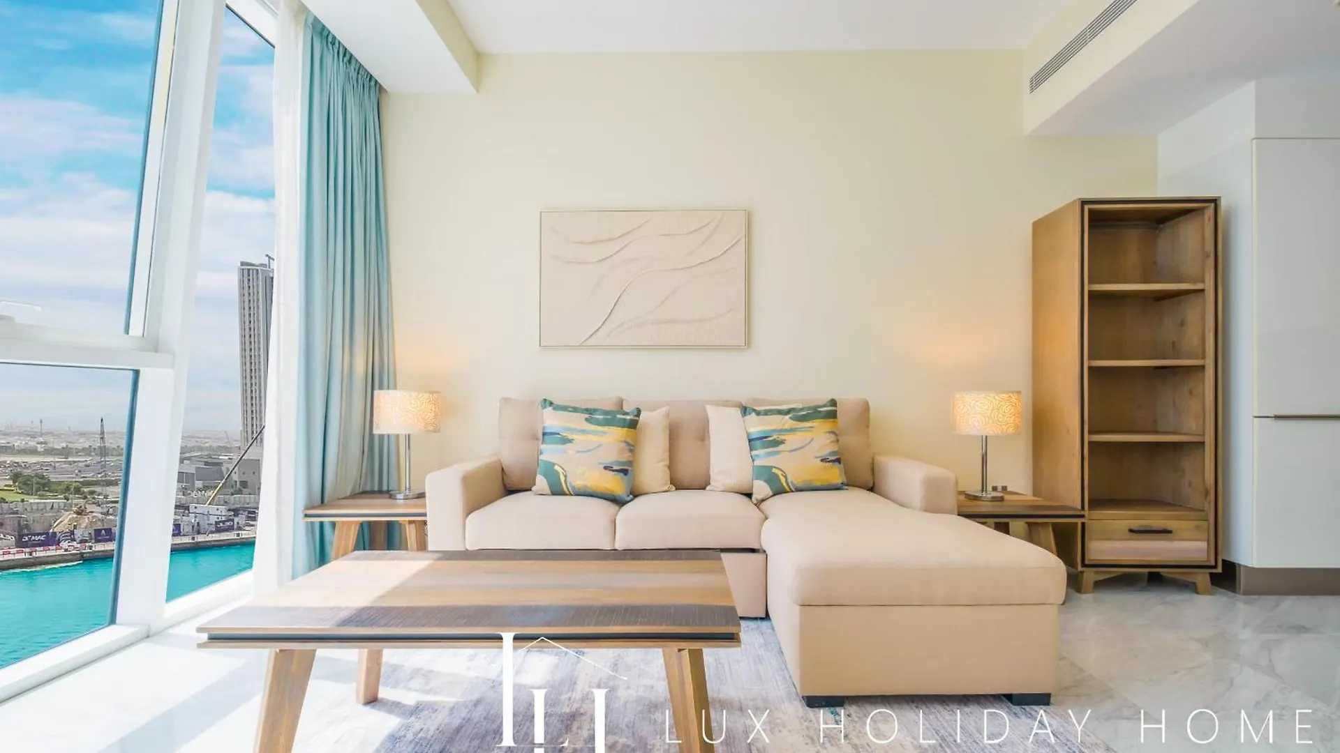 Lux The Pad Executive Suite Canal View 5 Dubai