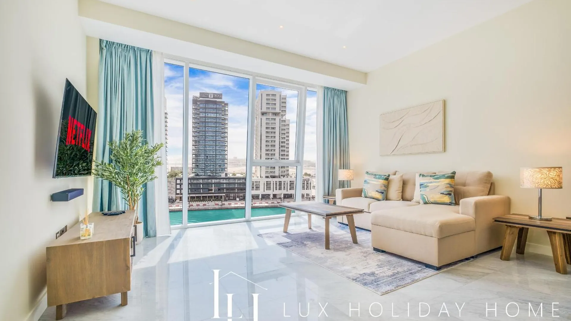 Lux The Pad Executive Suite Canal View 5 Dubai United Arab Emirates